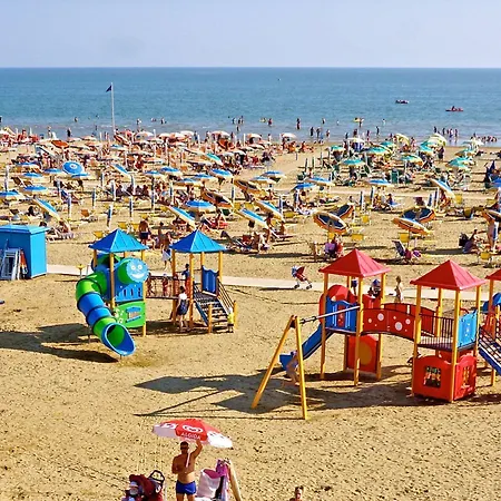 Enjoy The Sun From Our Lovely Terrace Appartement Bibione
